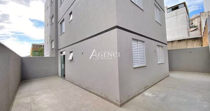 Apartamento de 2 Quartos com Área Privativa, Bairro Cabral