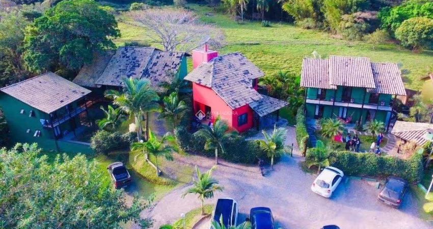 Prédio à venda na Servidão Amantino Cameu, 768, Rio Tavares, Florianópolis