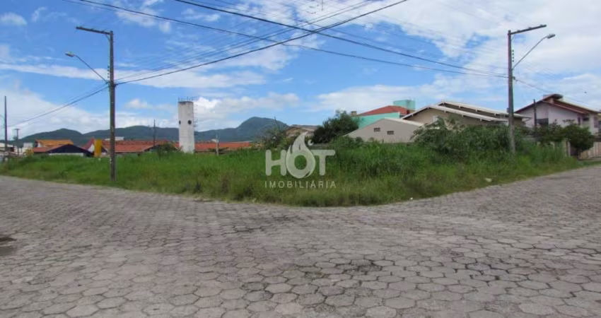 Terreno comercial à venda na Rua Arco íris, 595, Carianos, Florianópolis