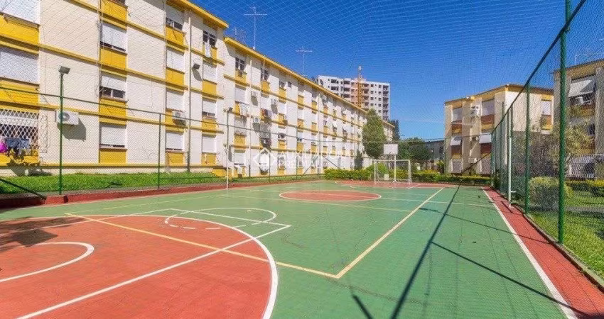 Apartamento com 3 quartos à venda na Rua Roque Calage, 280, Passo da Areia, Porto Alegre