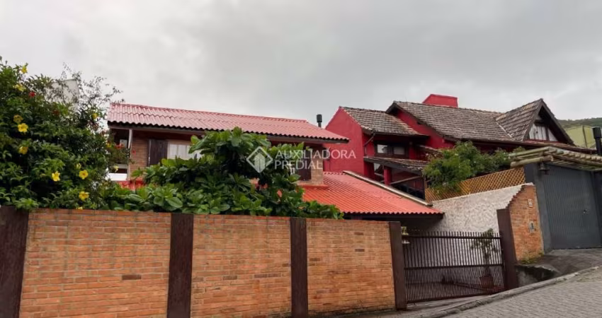 Casa com 3 quartos à venda na Mata Atlântica, 49, Lagoa da Conceição, Florianópolis