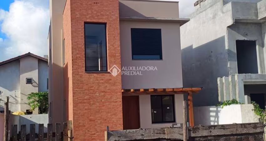 Casa com 3 quartos à venda na Servidão Revoar das Perdizes, 207, Campeche, Florianópolis