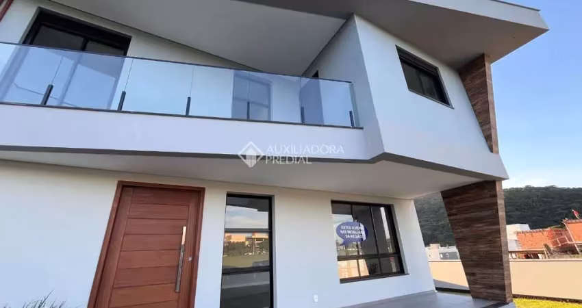 Casa com 3 quartos à venda na Rodovia Doutor Antônio Luiz Moura Gonzaga, 246, Rio Tavares, Florianópolis