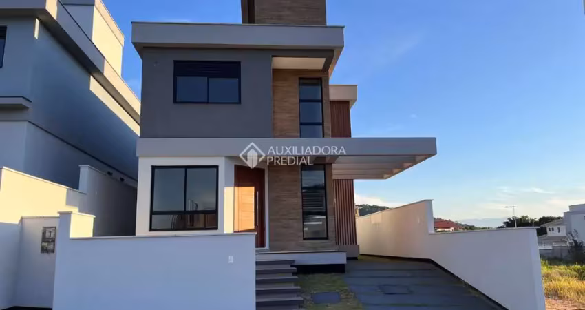 Casa com 4 quartos à venda na Avenida Itamarati, 25, Rio Tavares, Florianópolis