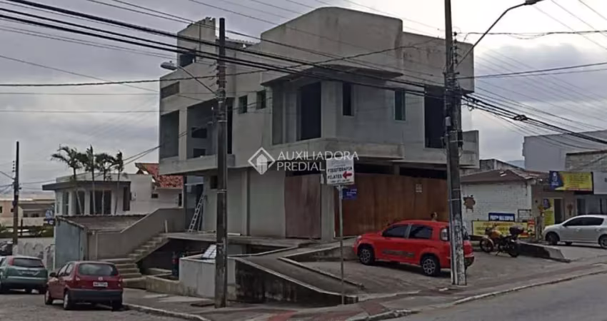 Prédio à venda na Rua Benjamin Gerlach, 387, Fazenda Santo Antônio, São José