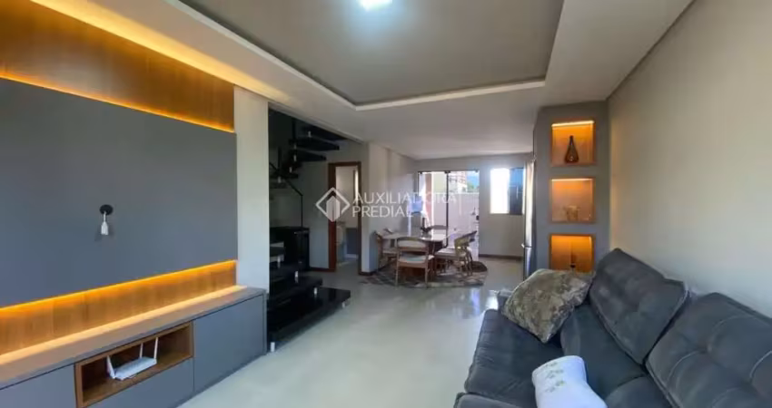 Casa com 3 quartos à venda na Rua Laureano, 936, Campeche, Florianópolis