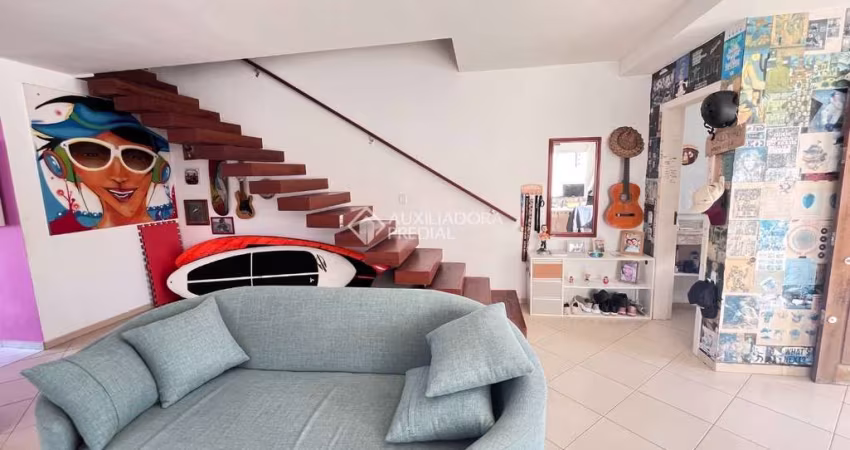 Casa com 3 quartos à venda na Rua Grumixama, 158, Campeche, Florianópolis