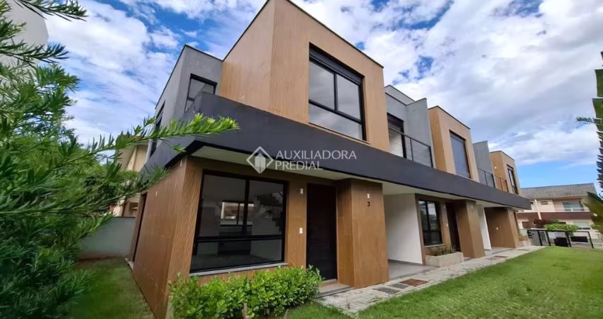 Casa com 3 quartos à venda na Rua Grumixama, 127, Campeche, Florianópolis