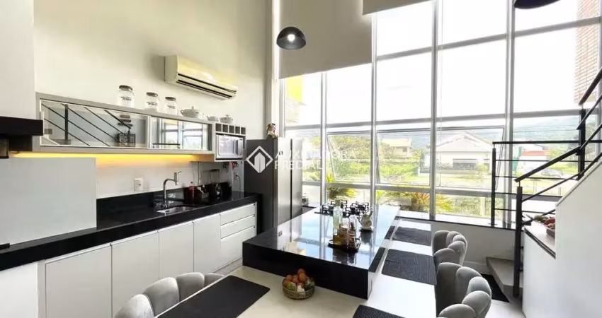 Loft com 2 quartos à venda na Rua Waldemar de Mello Dias, 26, Pântano do Sul, Florianópolis