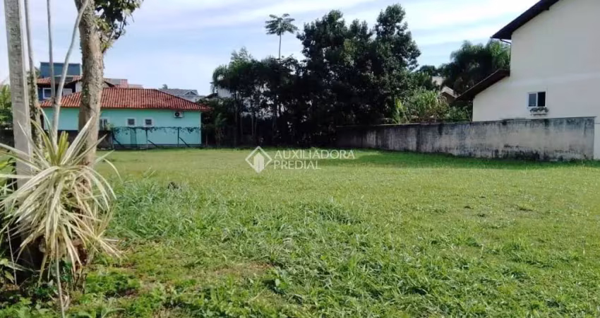 Terreno em condomínio fechado à venda na Avenida Pequeno Príncipe, 1095, Campeche, Florianópolis