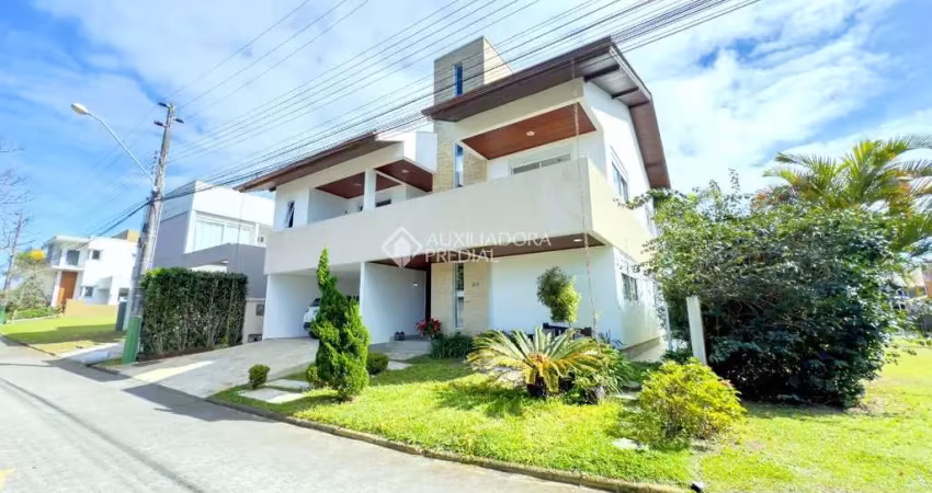 Casa em condomínio fechado com 5 quartos à venda na Travessa da Liberdade, 457, Campeche, Florianópolis