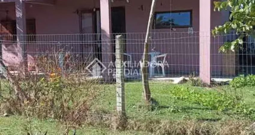 Casa com 3 quartos à venda na Rua Aviação Francesa, 389, Campeche, Florianópolis