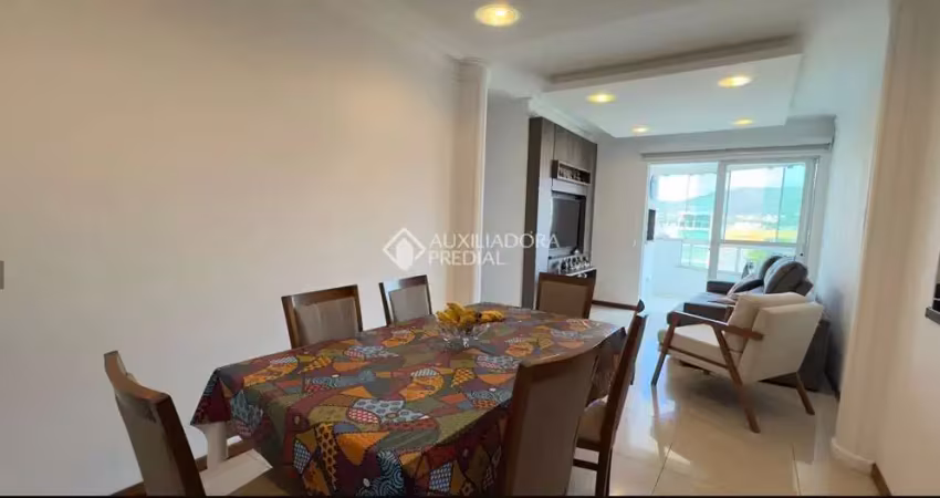 Apartamento com 3 quartos à venda na Rua Juvêncio Costa, 233, Trindade, Florianópolis