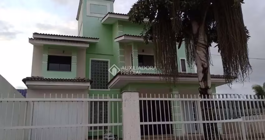 Casa com 4 quartos à venda na Rua Pedro Fernandes, 821, Carianos, Florianópolis