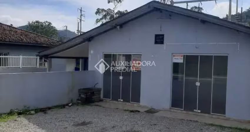 Casa comercial à venda na Avenida Pequeno Príncipe, 91, Campeche, Florianópolis