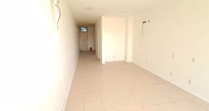 Sala comercial à venda na Tancredo Neves, 776, Caminho das Árvores, Salvador