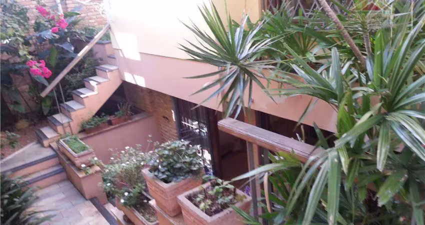 Casa com 5 quartos à venda na Rua Silveiro, 1340, Menino Deus, Porto Alegre