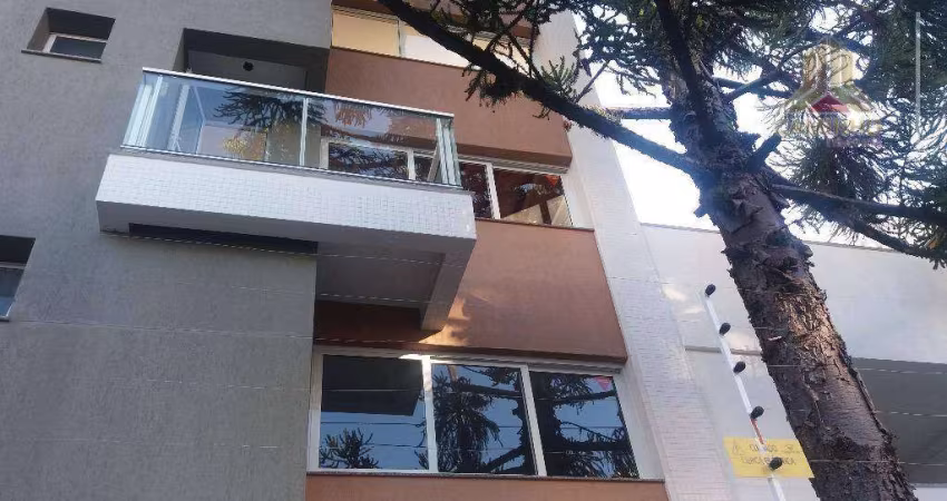 Vendo apartamento duplex, terraço lateral com churrasqueira, dois dormitórios, suíte, elevador e garagem