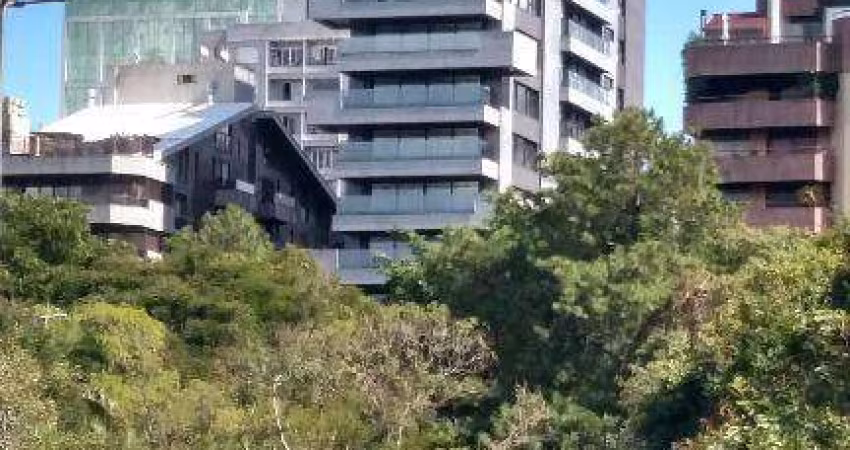 No Vivace Moinhos apartamento em andar alto. Torre única em frente ao Parque Moinhos de Vento em Porto Alegre