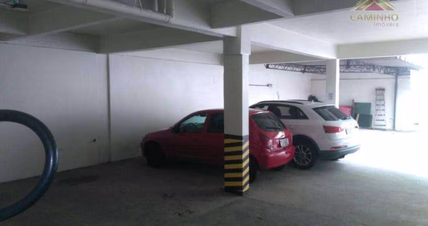 Vendo garagem coberta em frente ao Hospital Mãe de Deus