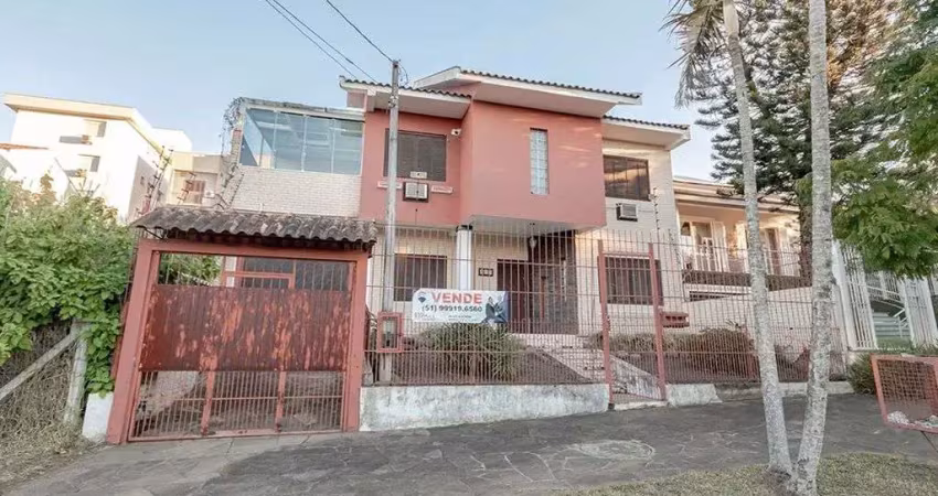Casa em condomínio fechado com 4 quartos à venda na Rua Joel Halpern, 113, Jardim Planalto, Porto Alegre
