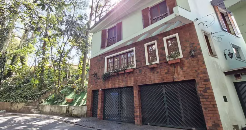 Excelente sobrado para venda em água fria com 3 quartos, sendo 2 suítes, 152m²