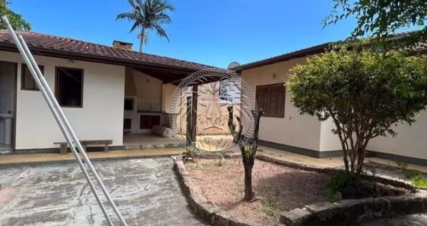 Casa com 3 quartos à venda no Carianos, Florianópolis 