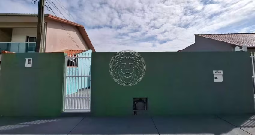 Casa com 3 quartos para alugar no Carianos, Florianópolis 