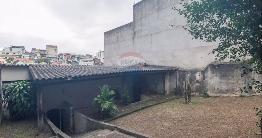 'oportunidade de investimento' casa antiga em amplo terreno de 240m2 sendo 10x24m na avenida joão pessoa - camilópolis santo andré