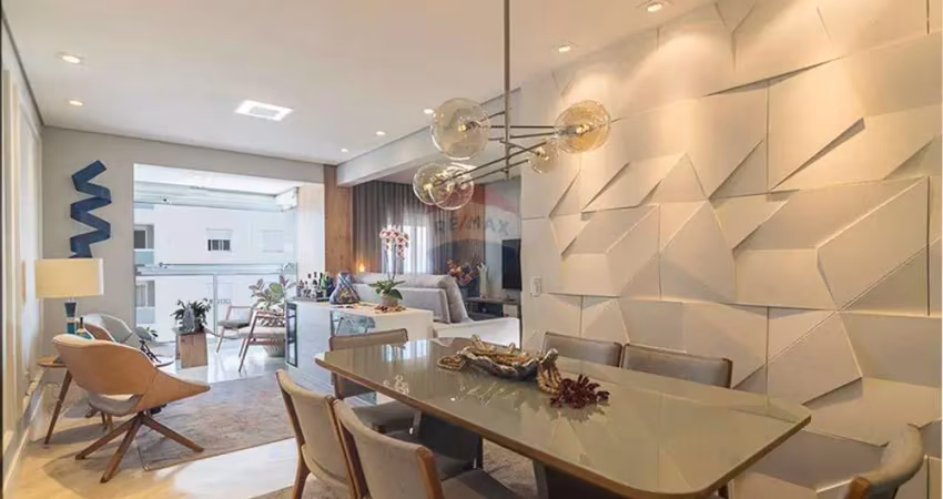 Belissimo apartamento de 70 m², com varanda toda envidraçada, suite com closet, excelente localização em condominio club