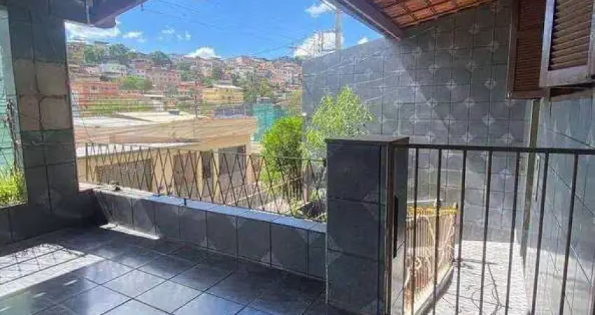 Casa com 3 dormitórios à venda, 282 m² por R$ 450.000,00 - Progresso - Juiz de Fora/MG