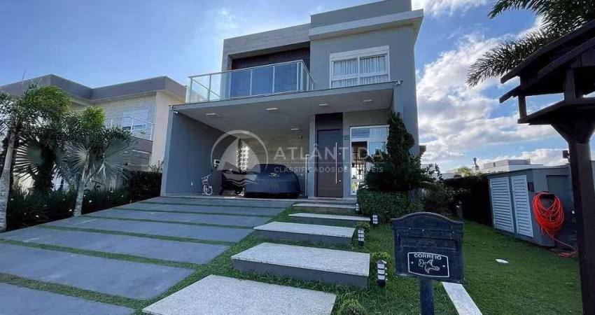 Casa duplex alto padrão no condomínio Caledônia Private Village, Camboriú!