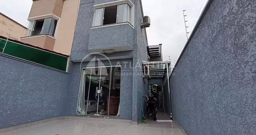 Sobrado 2 dormitórios, 2 vagas - rio pequeno - camboriú