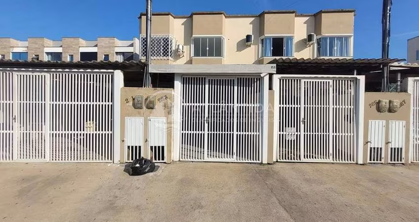 Sobrado com 2 dormitórios no Rio Pequeno