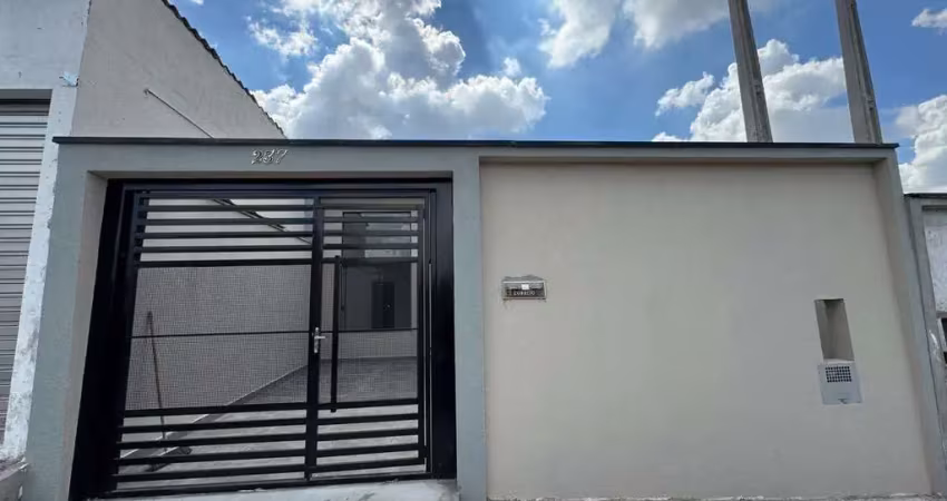 Linda casa à venda - 3 dormitório, sendo 1 suíte - acabamento fino - residencial colina das nascent