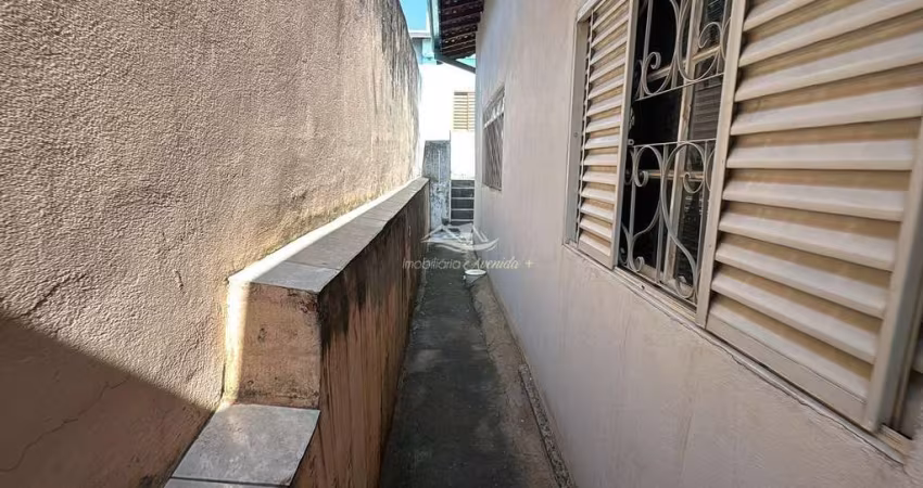 Casa de fundo para locação, 1 dormitório com garagem - Jardim Florence, Campinas, SP