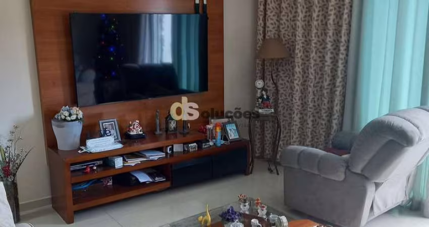 Sobrado à venda com 3 dormitórios na Zona Norte, Tremembé, São Paulo, SP