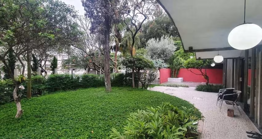 Sobrado à venda com 4 dormitórios na Zona Oeste, Lapa, São Paulo, SP