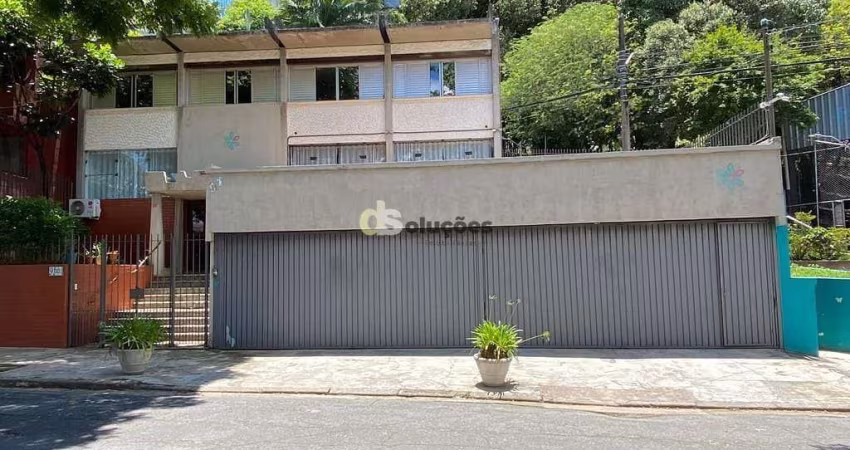 Sobrado à venda com 5 dormitórios na Rua Monsenhor Passos, Sumarezinho, São Paulo, SP