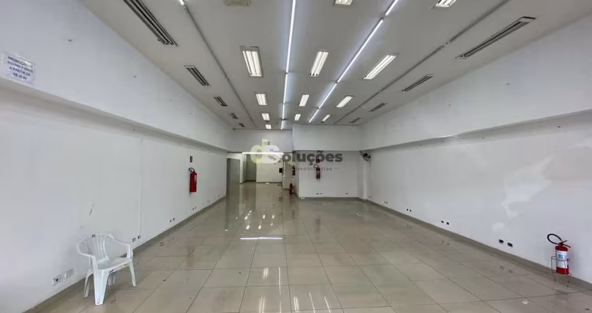 Loja para locação com 600m² na R. Teodoro Sampaio, Pinheiros, São Paulo, SP