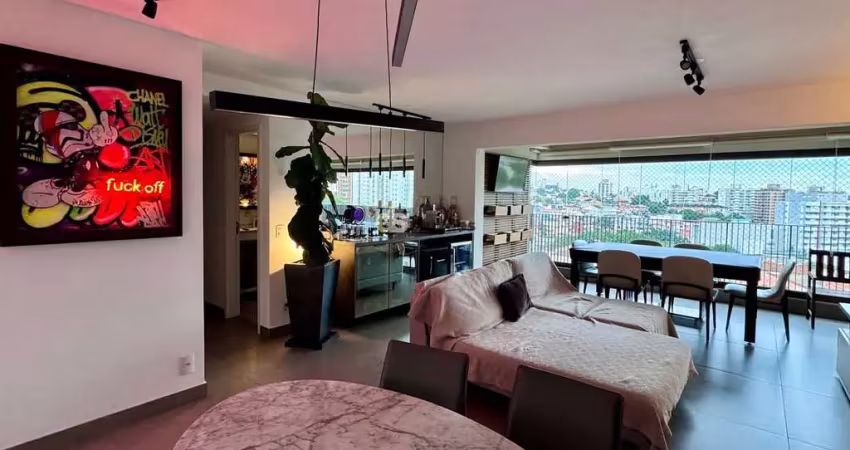 Apartamento alto padrão para locação com 116m², 2 suítes, 2 vagas de garagem e depósito na região d