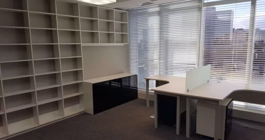 Sala comercial para alugar na Avenida Doutor Nilo Peçanha, 1221, Três Figueiras, Porto Alegre