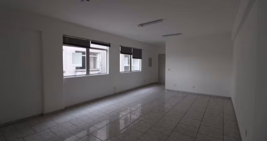 Sala comercial para alugar na Avenida São Pedro, 844, São Geraldo, Porto Alegre