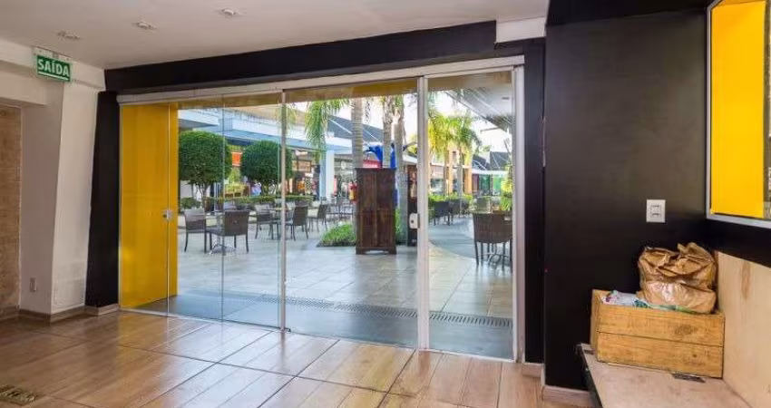 Ponto comercial para alugar na Avenida Wenceslau Escobar, 1823, Cristal, Porto Alegre