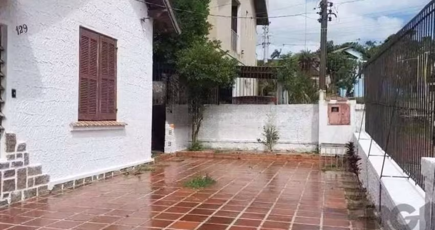 Casa com 3 quartos para alugar na Avenida Francisco Massena Vieira, 129, Santa Tereza, Porto Alegre