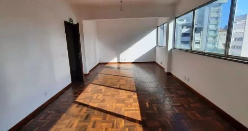 Sala comercial para alugar na Rua Vinte e Quatro de Outubro, 1557, Auxiliadora, Porto Alegre