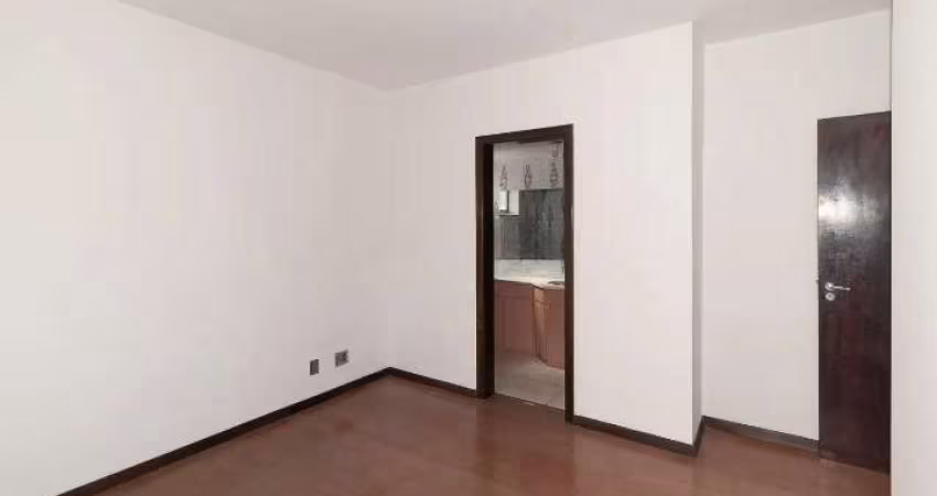 Apartamento com 3 quartos para alugar na Avenida Nova York, 211, Auxiliadora, Porto Alegre