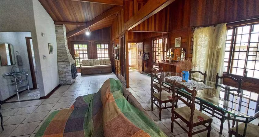 Casa para venda possui 158 metros quadrados com 3 quartos em Aeroporto - Juiz de Fora - MG