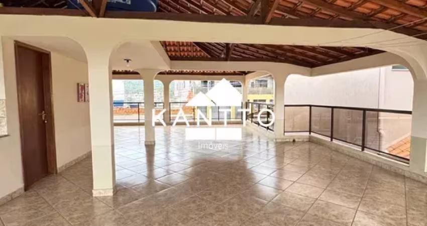 Casa linear com cobertura, 2 vagas, 3 quartos, Democrata, Juiz de Fora - 570.000,00