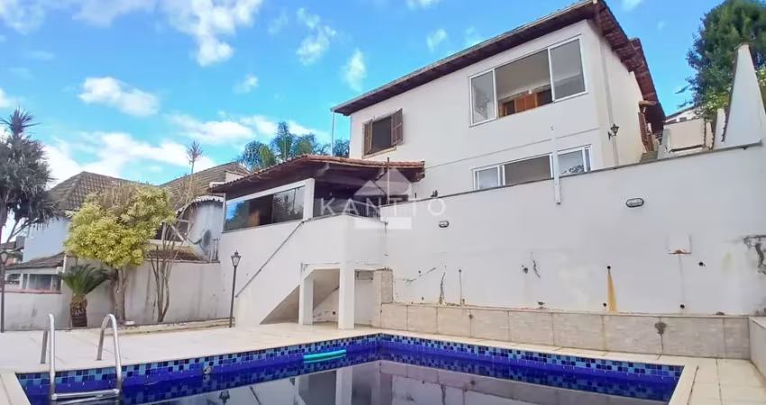 Casa Duplex 03 QUARTOS com Piscina Condomínio Alto dos Pinheiros